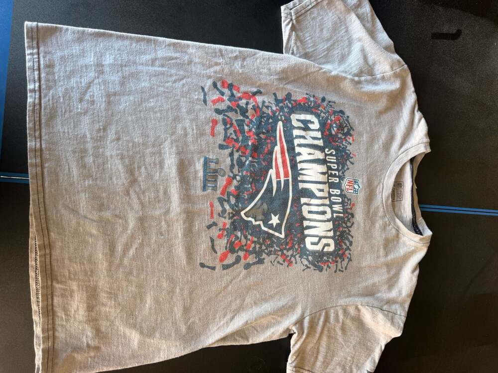 Fanatics New England Patriots Super Bowl LIII Champions T-Shirt Size M